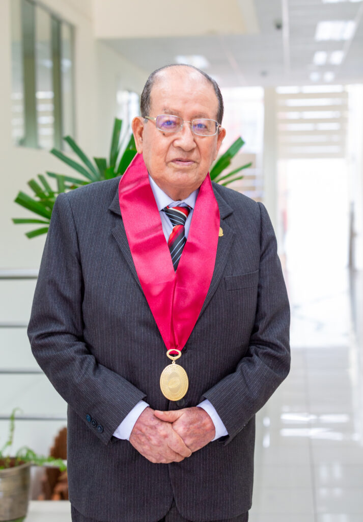 Decano de la Facultad de Ciencias e Ingeniería