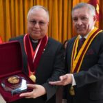 Rector de la ULADECH Católica recibe reconocimiento de la Municipalidad Provincial del Santa