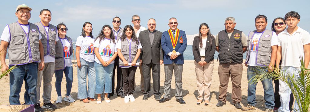 ¡Chimbote verde! ULADECH Católica lideró sembrado de árboles en la bahía El Ferrol